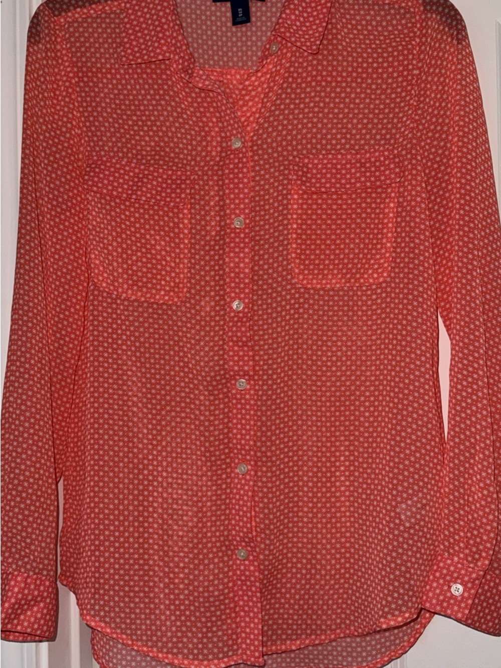 Old Navy Coral Patterned Long-Sleeve Button Front Blouse